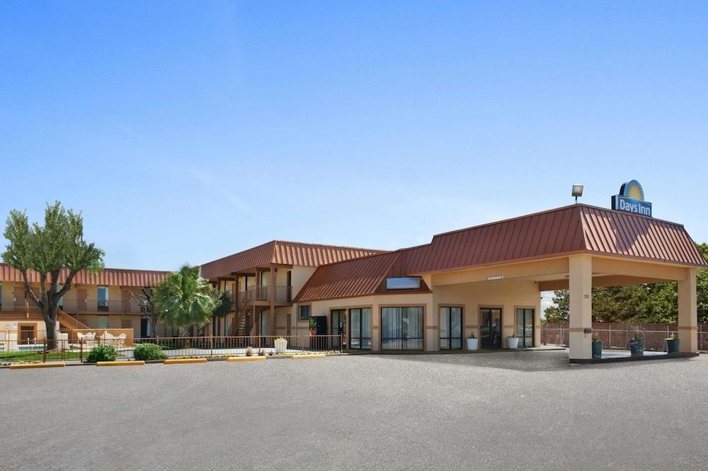 Days Inn By Wyndham Burleson Ft. Worth Luaran gambar